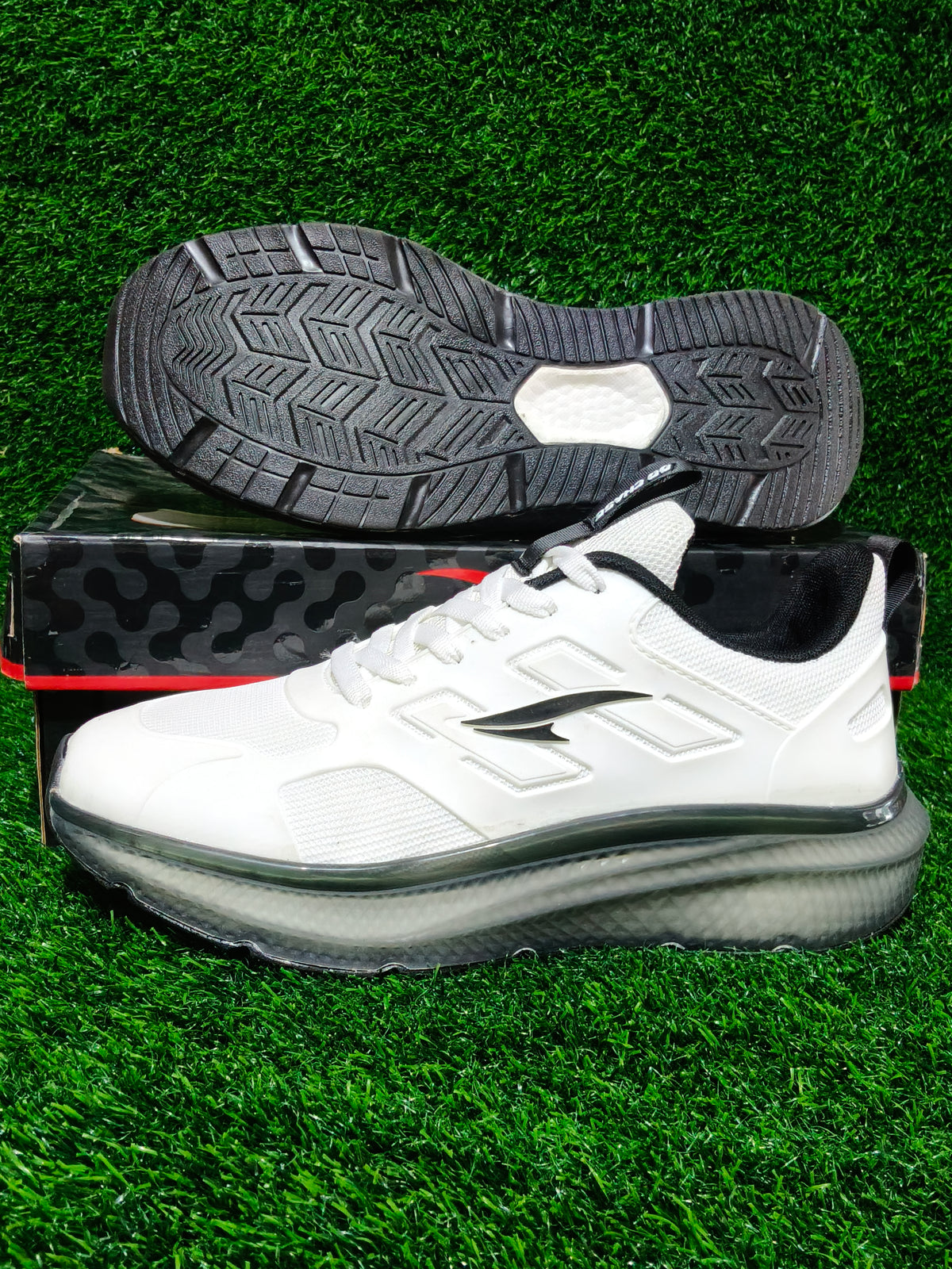 ASIAN Quantum-31 MAX Men's White / Black Sports Shoes