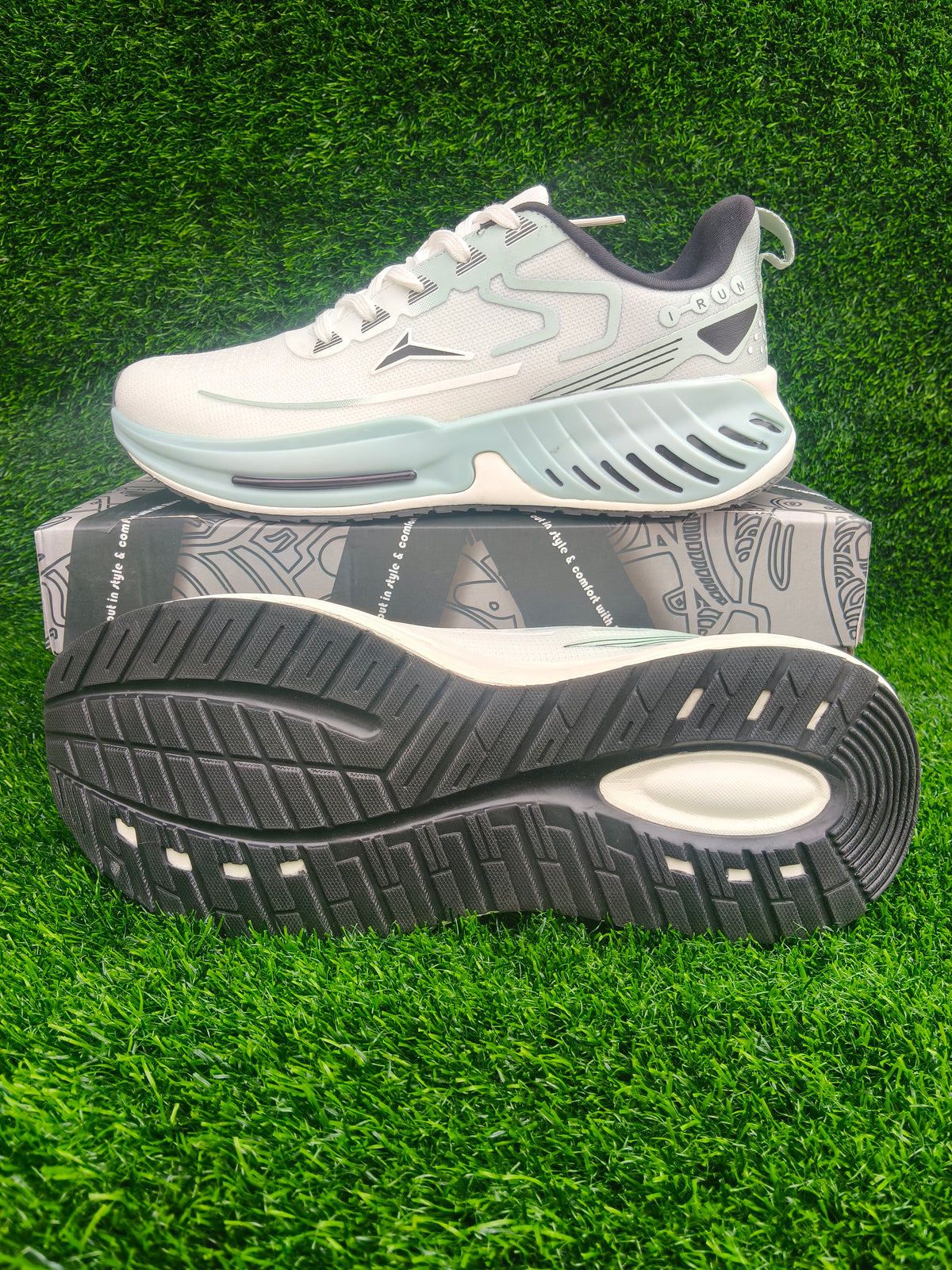 JQR Iron Men's White / Cloud Sports Shoes