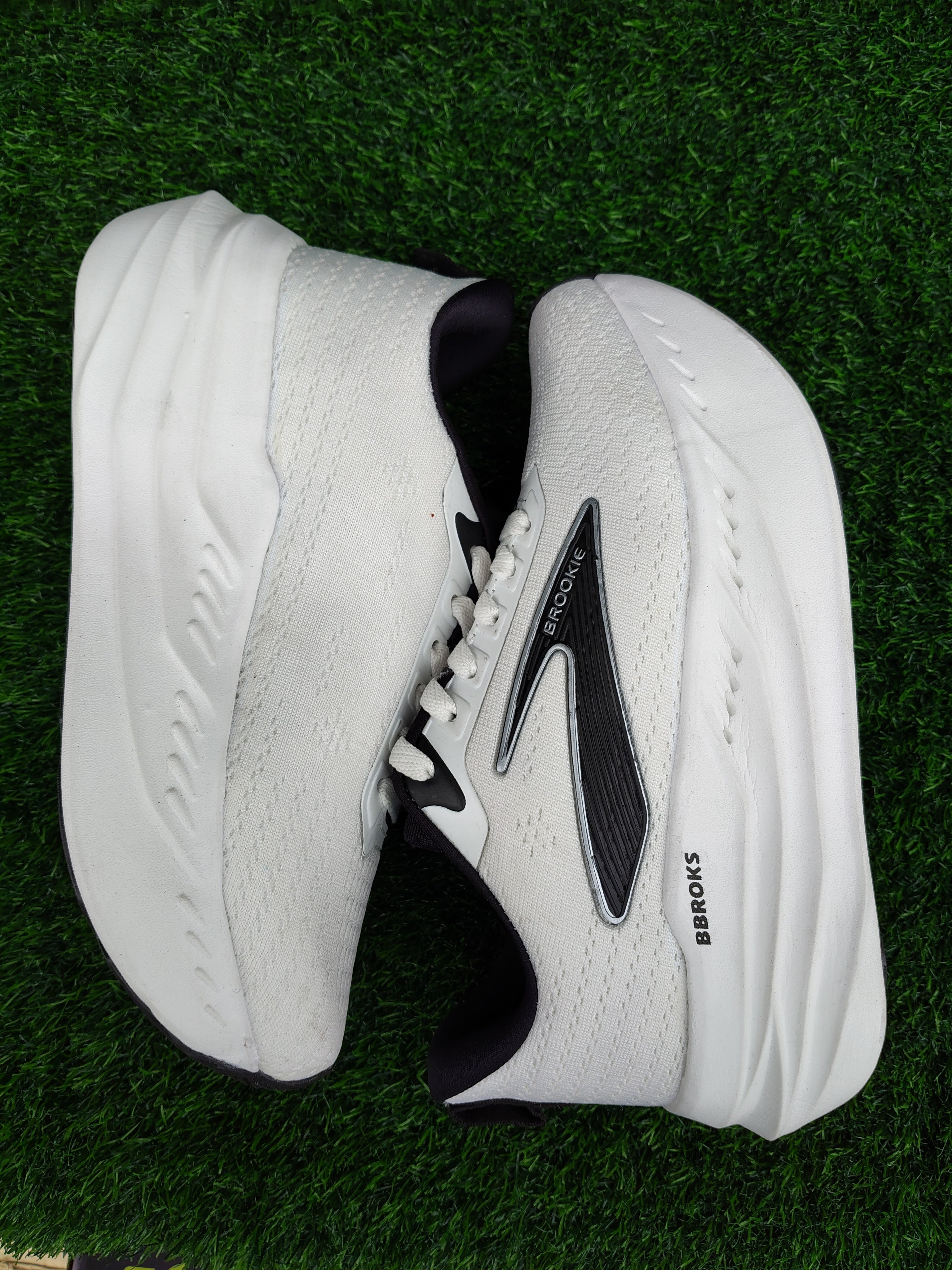 BBROKS JUMPER-01 Men's White / Black Running Shoes