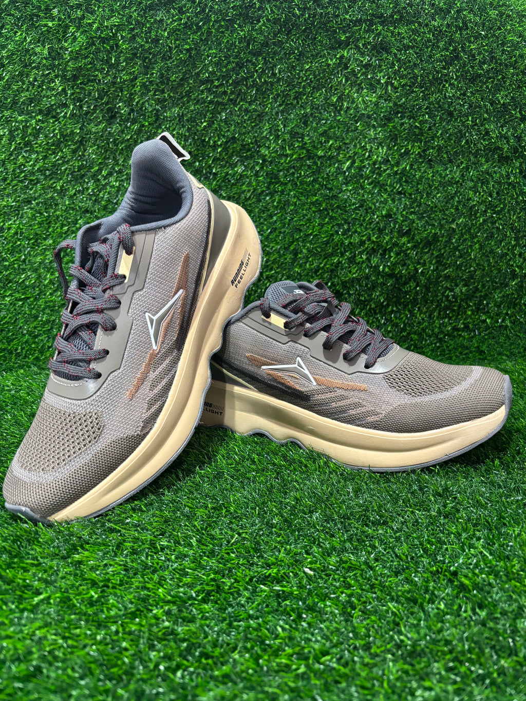 JQR EON Sports Shoes