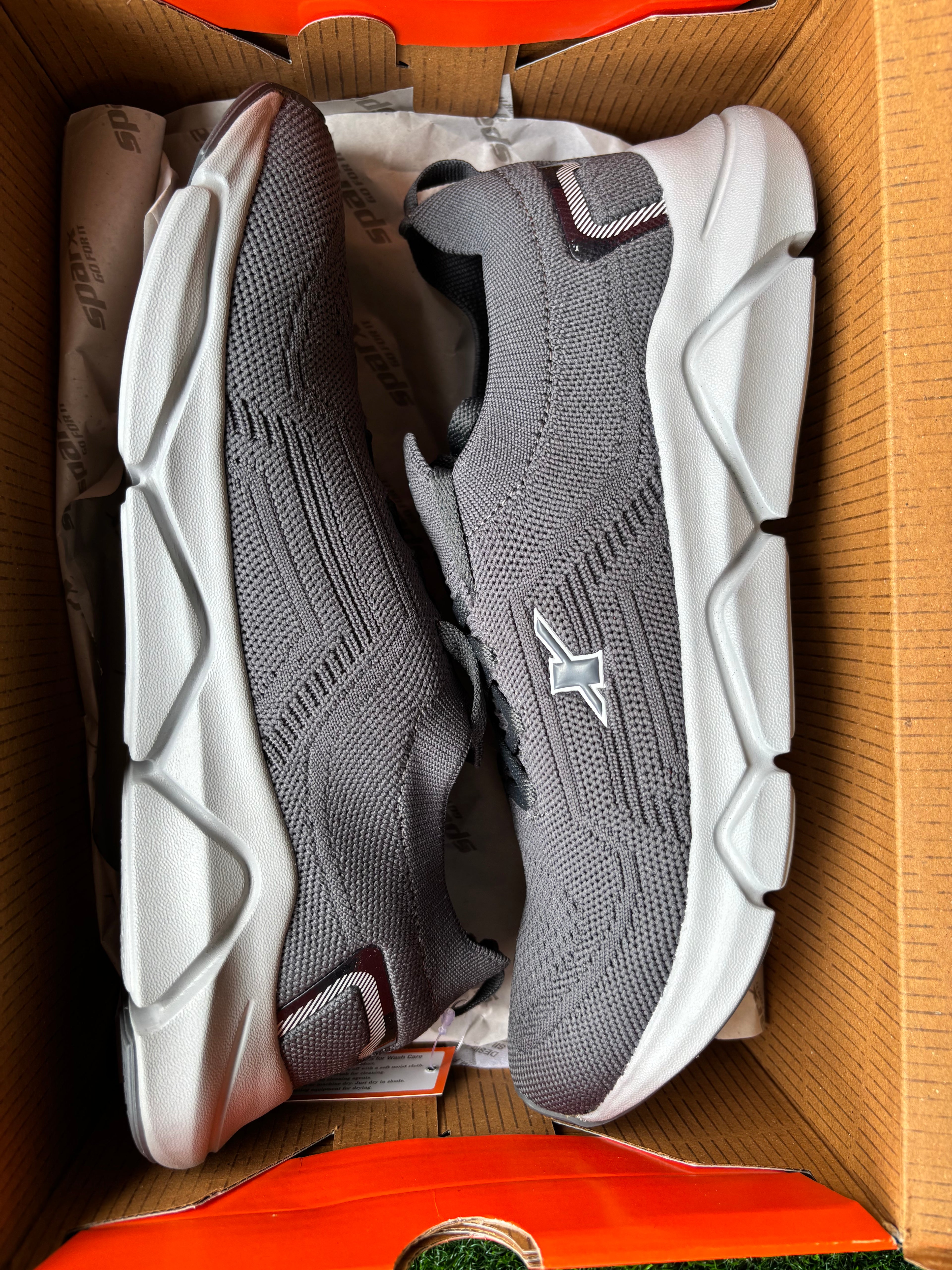 Sparx SM-1105 sports